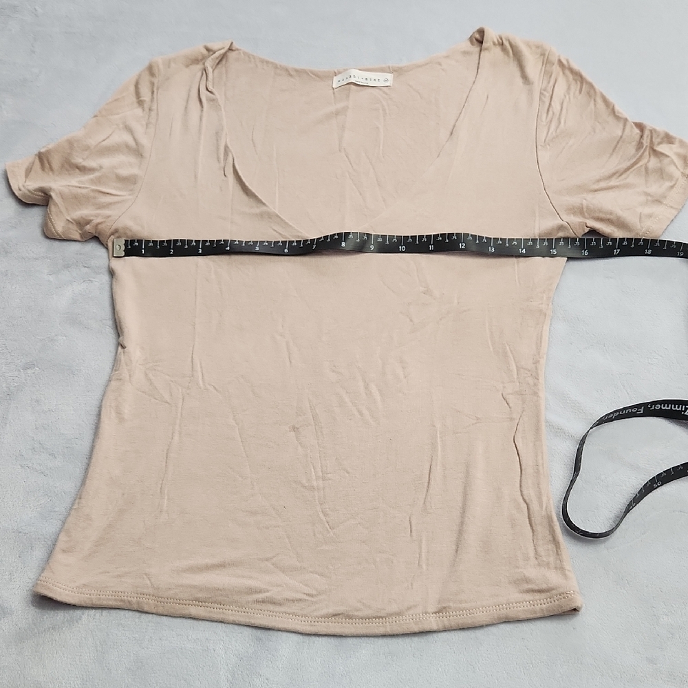 Medium Vneck Wasabi + Mint